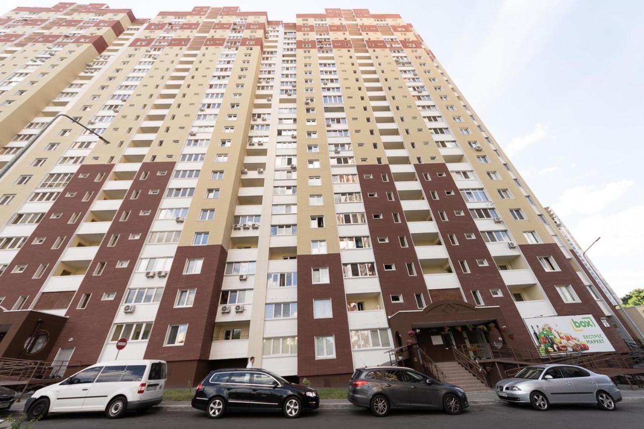 Новая квартира переулок Ясиноватский 11 Киев Экстерьер фото